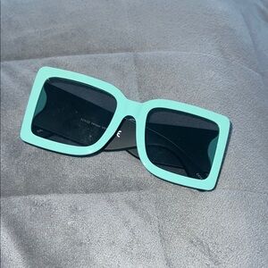 Trendy Mint Green Square Sunglasses